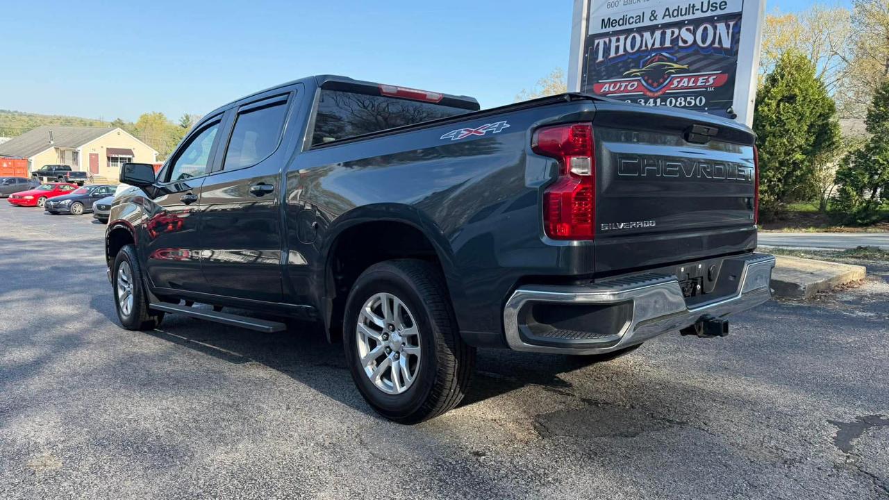 Chevrolet Silverado 1500 1LT Crew Cab 4WD 2021