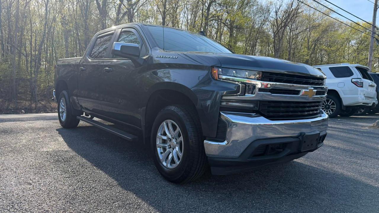Chevrolet Silverado 1500 1LT Crew Cab 4WD 2021