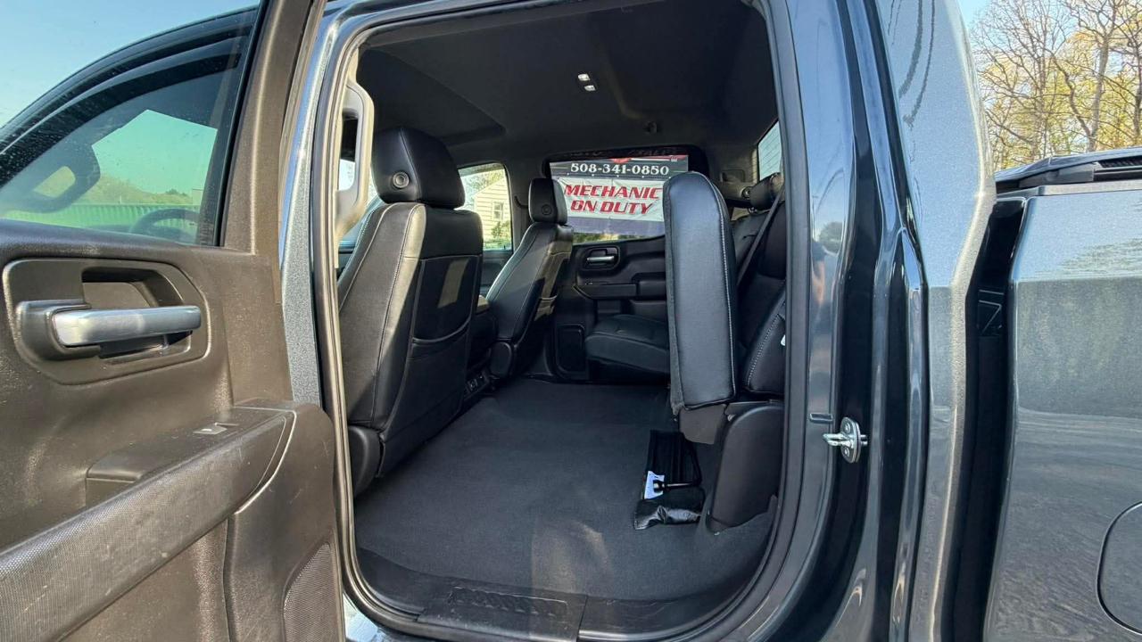 Chevrolet Silverado 1500 1LT Crew Cab 4WD 2021