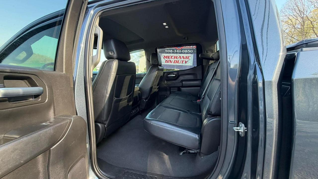 Chevrolet Silverado 1500 1LT Crew Cab 4WD 2021