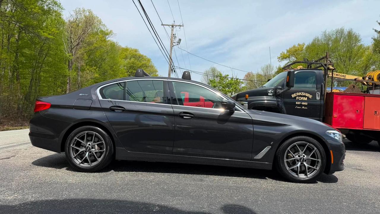 BMW 5-Series 530e xDrive iPerformance 2019