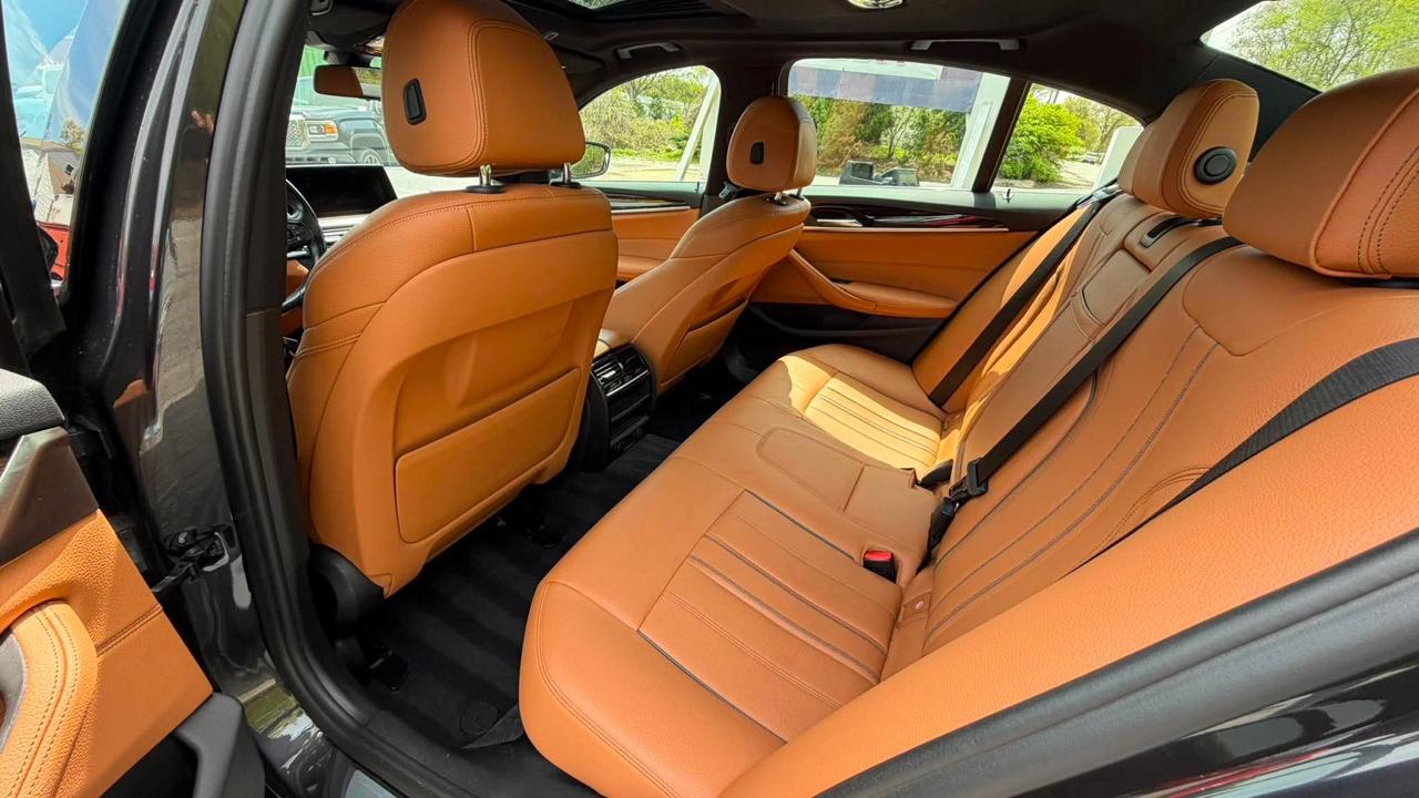 BMW 5-Series 530e xDrive iPerformance 2019
