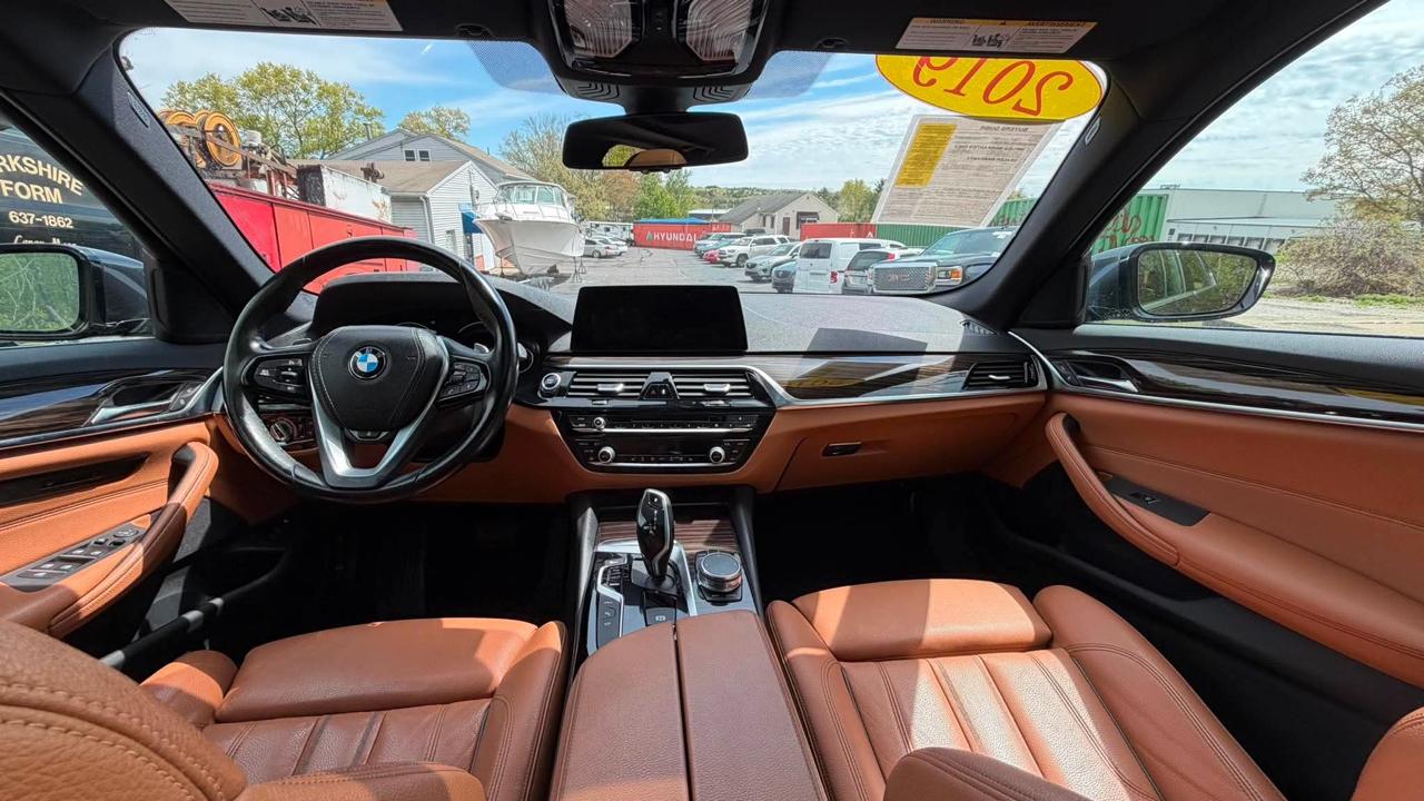 BMW 5-Series 530e xDrive iPerformance 2019