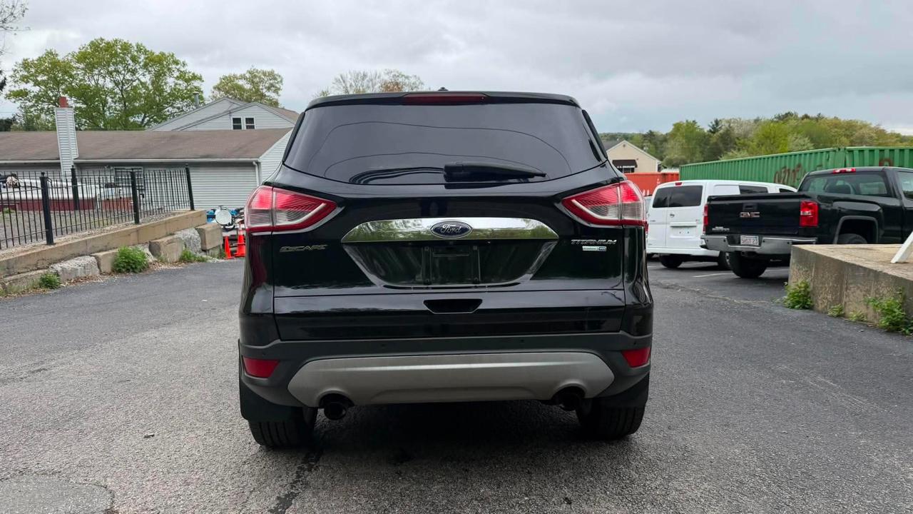 Ford Escape Titanium 4WD 2016