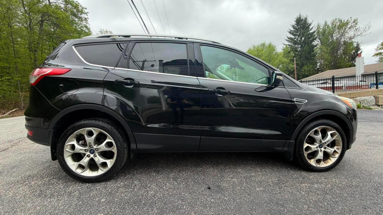 Ford Escape Titanium 4WD 2016