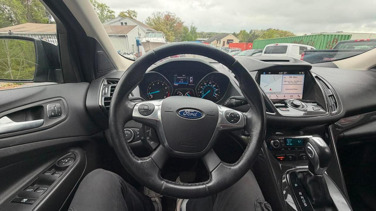Ford Escape Titanium 4WD 2016