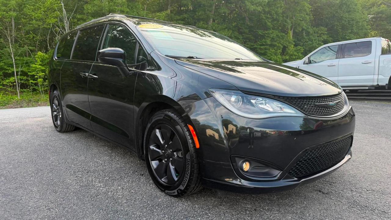 Chrysler Pacifica Hybrid Touring L 2020