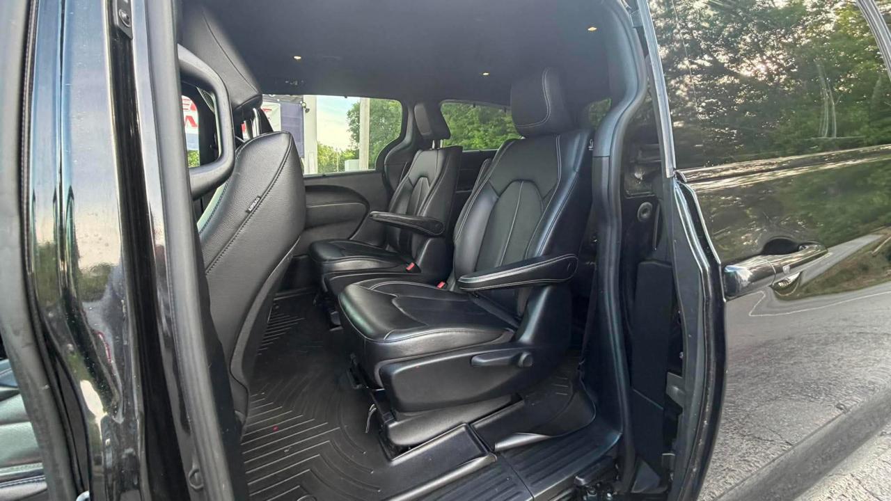Chrysler Pacifica Hybrid Touring L 2020
