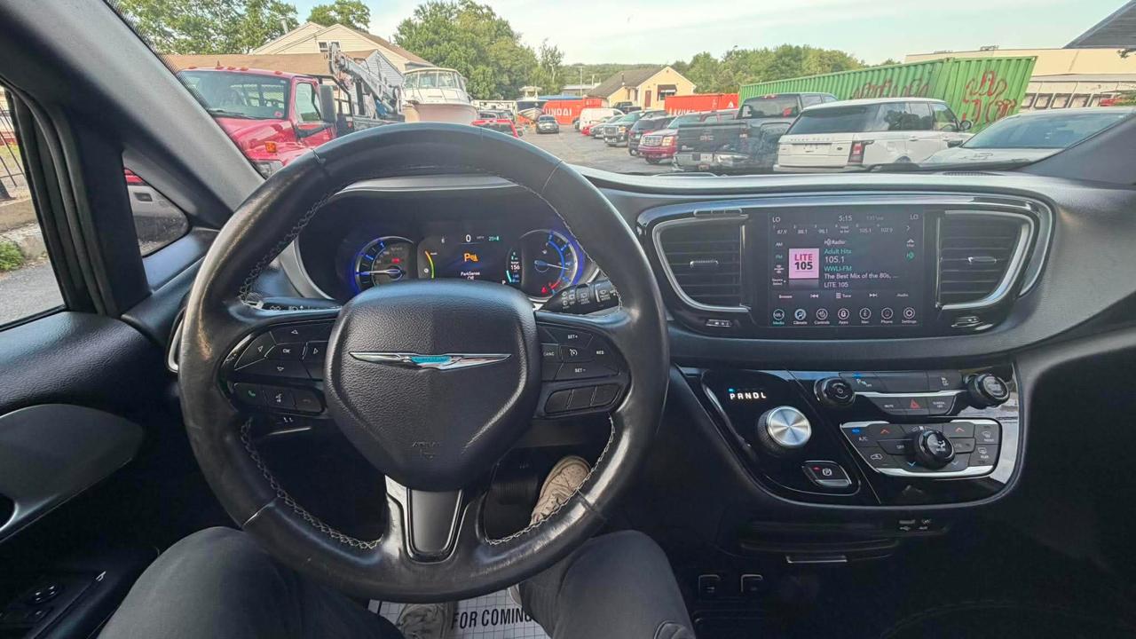 Chrysler Pacifica Hybrid Touring L 2020