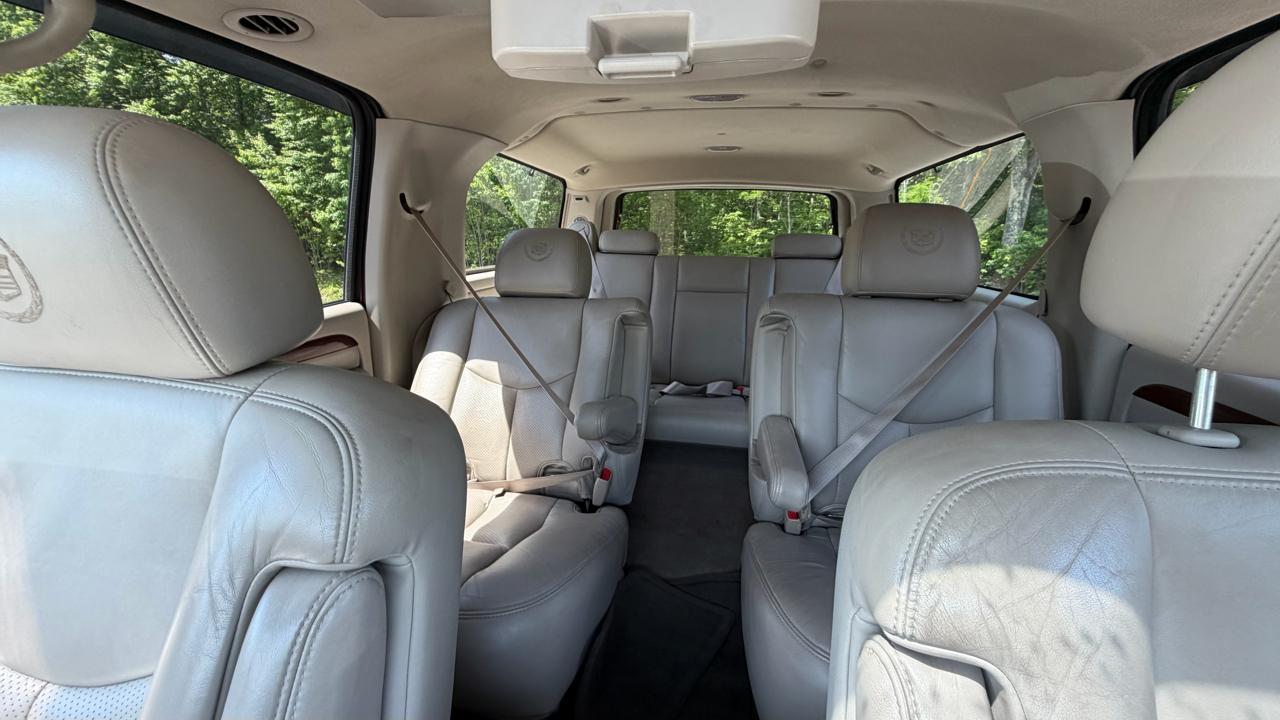 Cadillac Escalade ESV 2004