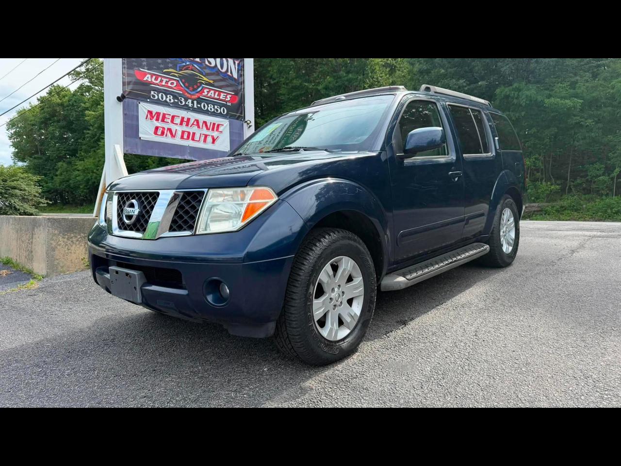 2007 Nissan Pathfinder LE 4WD