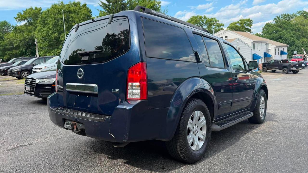 Nissan Pathfinder LE 4WD 2007