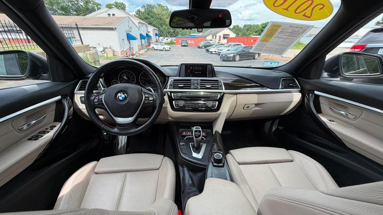 BMW 3-Series 328i xDrive Sedan 2016
