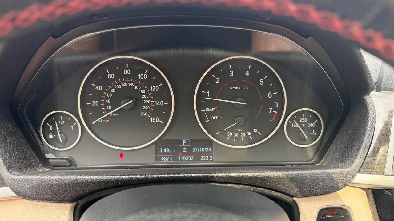 BMW 3-Series 328i xDrive Sedan 2016