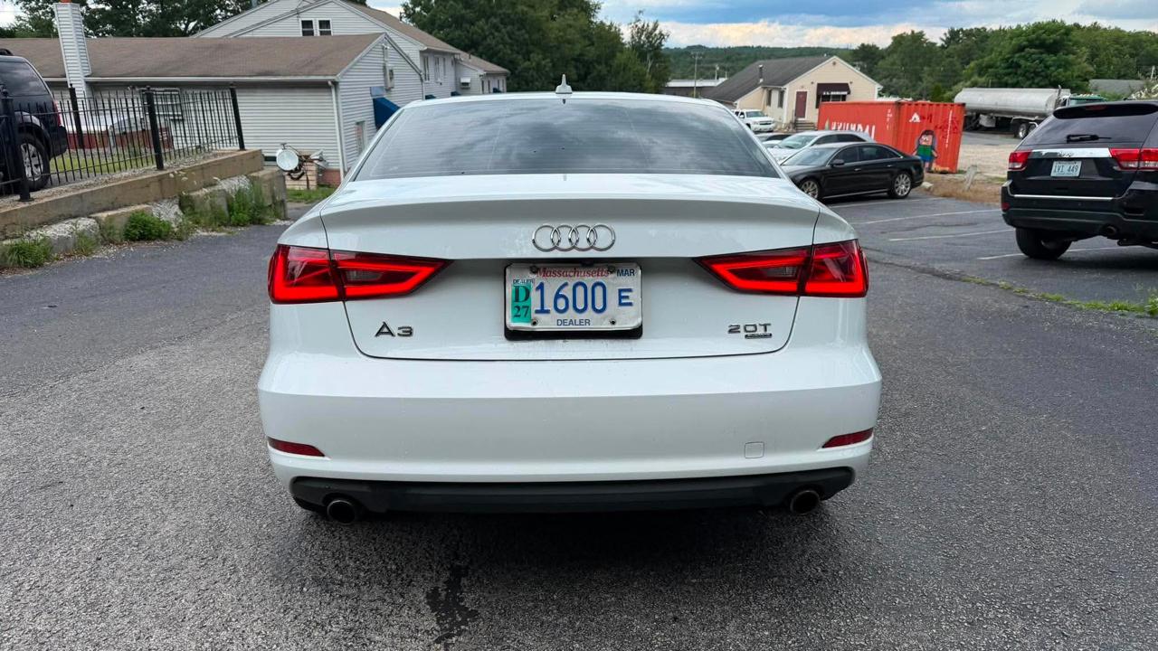 Audi A3 2.0T Premium Sedan quattro S tronic 2015