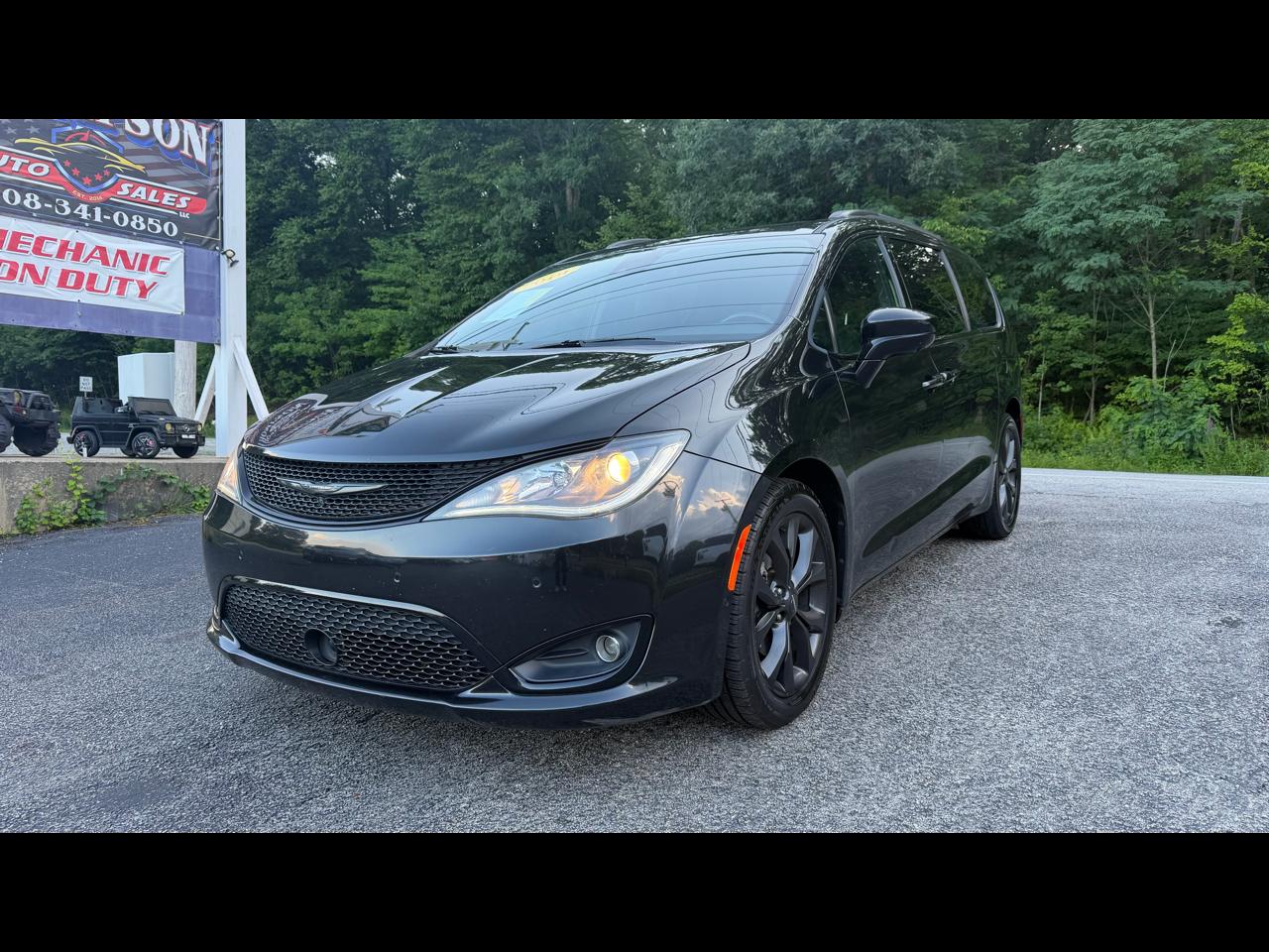 Chrysler Pacifica Touring-L Plus 2019