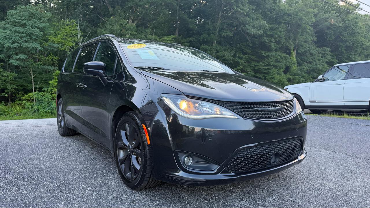 Chrysler Pacifica Touring-L Plus 2019