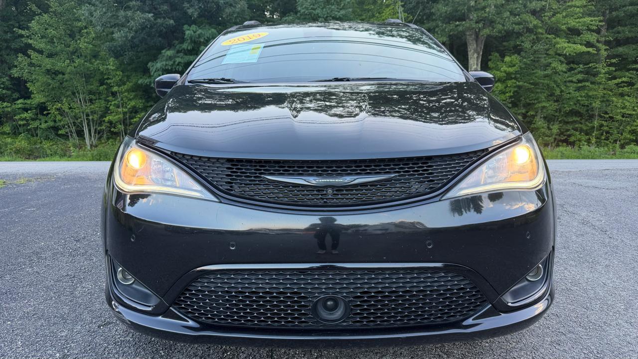 Chrysler Pacifica Touring-L Plus 2019