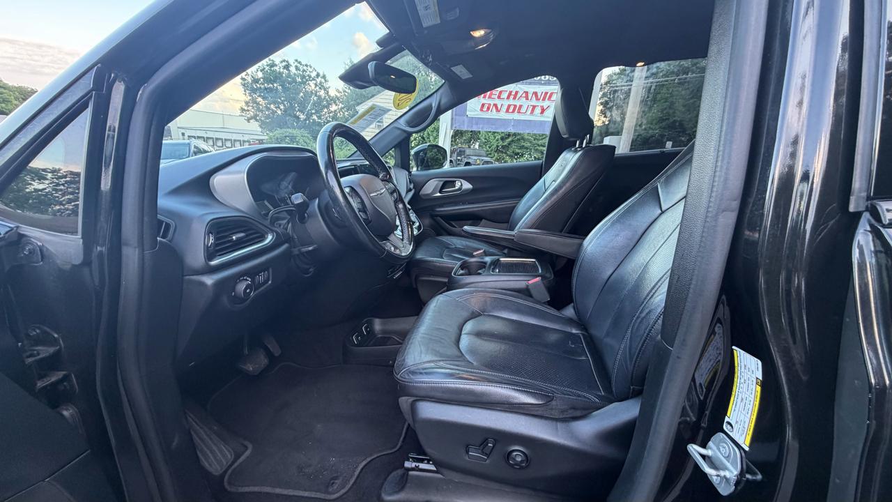 Chrysler Pacifica Touring-L Plus 2019
