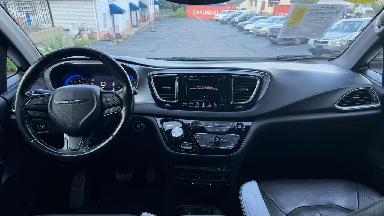 Chrysler Pacifica Touring-L Plus 2019