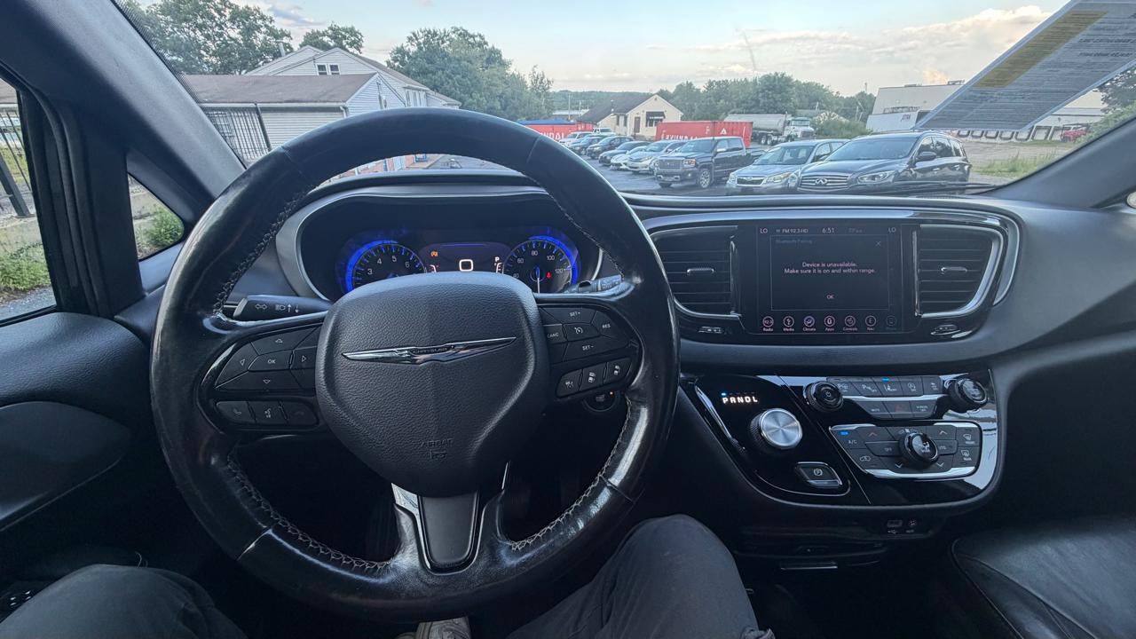 Chrysler Pacifica Touring-L Plus 2019