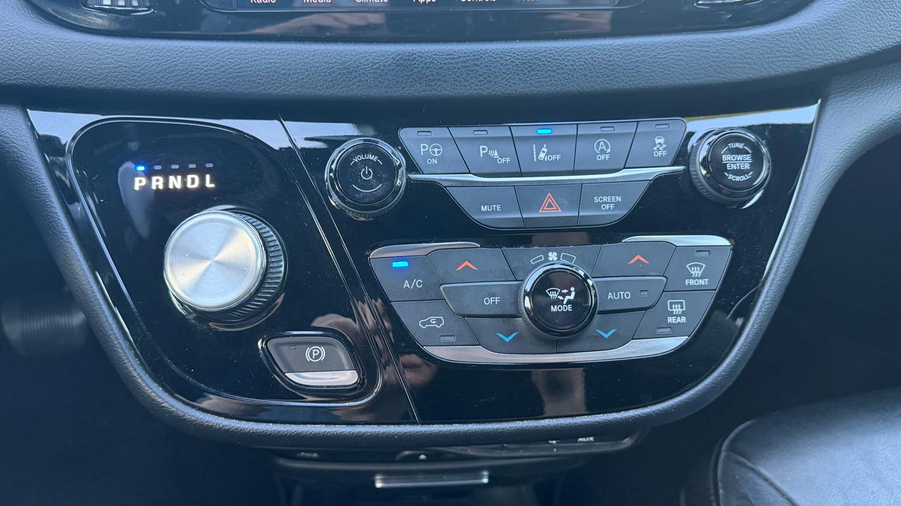 Chrysler Pacifica Touring-L Plus 2019