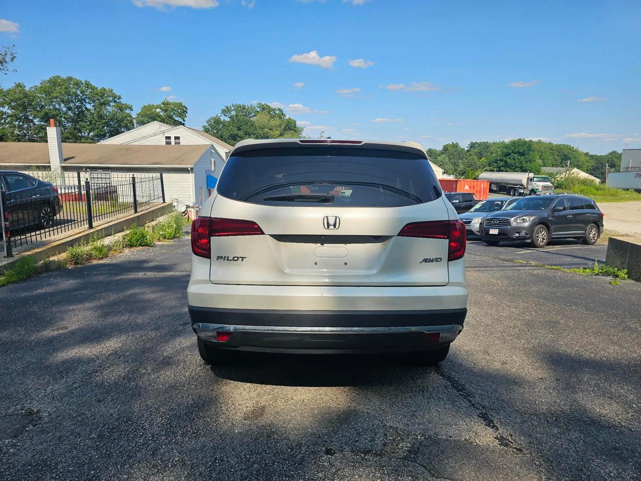 Honda Pilot Touring 4WD 2017