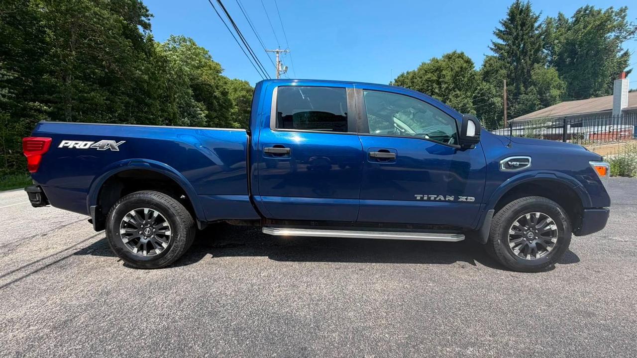 Nissan Titan XD PRO-4X Crew Cab 4WD 2017