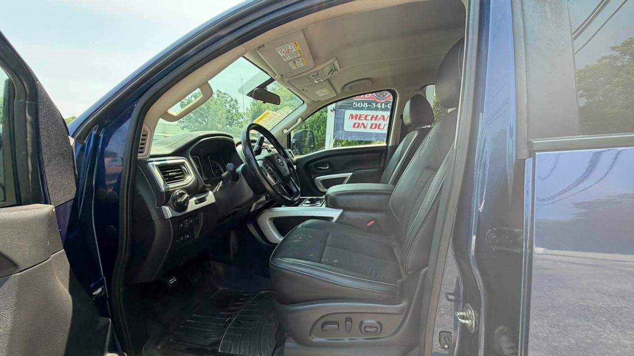 Nissan Titan XD PRO-4X Crew Cab 4WD 2017
