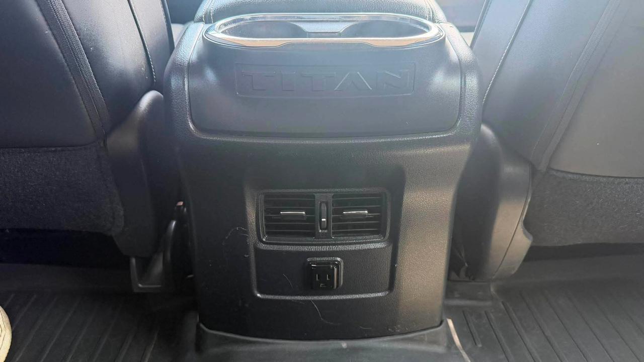 Nissan Titan XD PRO-4X Crew Cab 4WD 2017