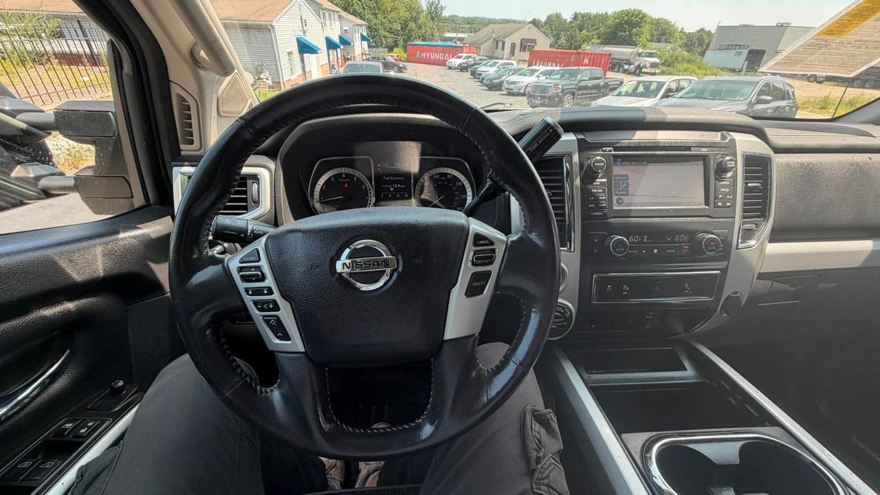Nissan Titan XD PRO-4X Crew Cab 4WD 2017