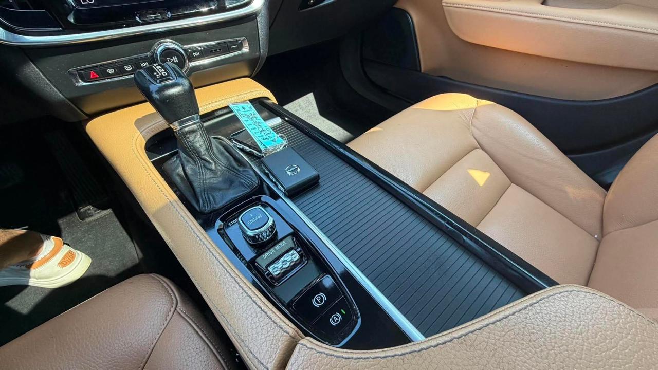 Volvo S90 T6 Momentum AWD 2017