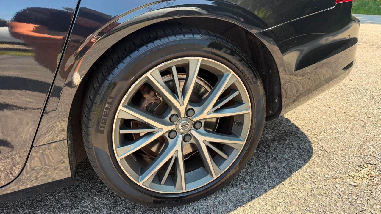 Volvo S90 T6 Momentum AWD 2017