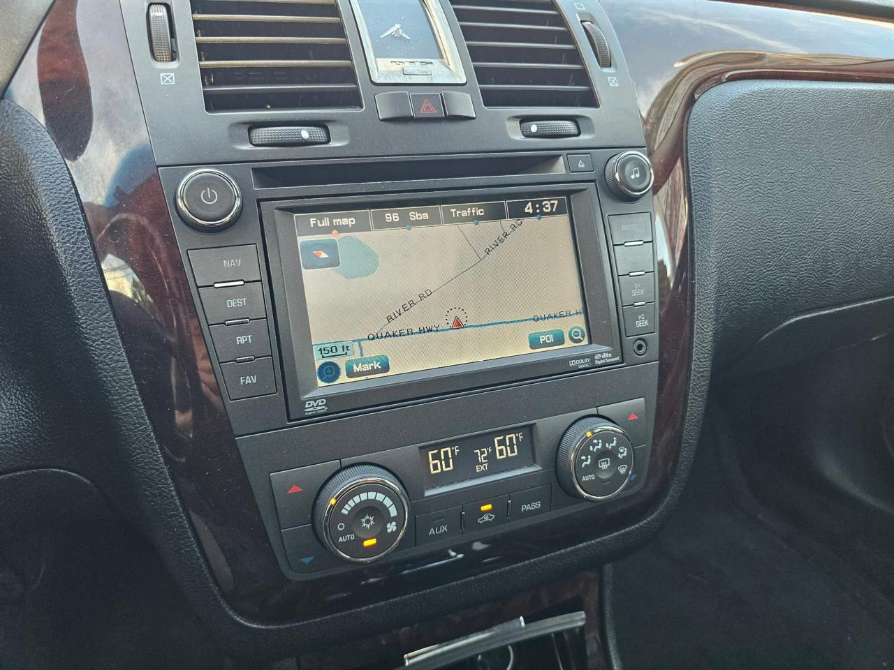 Cadillac DTS Premium w/ Navi 2011