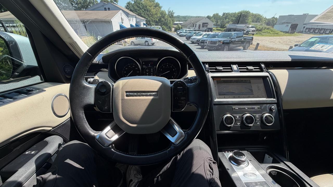 Land Rover Discovery SE 2020