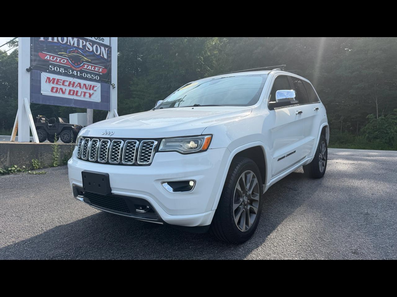 2017 Jeep Grand Cherokee Overland 4WD photo