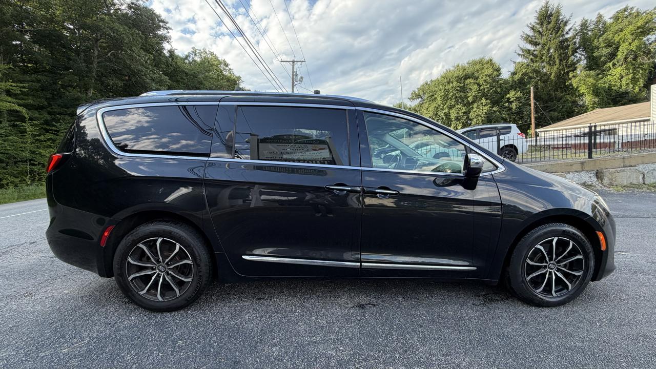 Chrysler Pacifica Limited 2018