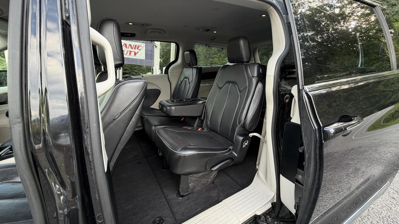 Chrysler Pacifica Limited 2018