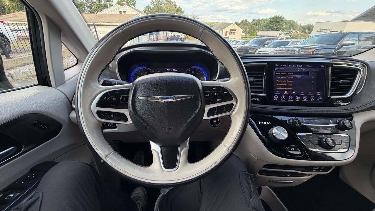 Chrysler Pacifica Limited 2018