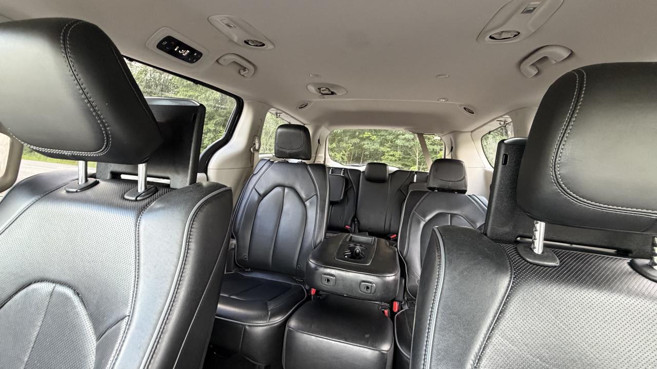 Chrysler Pacifica Limited 2018