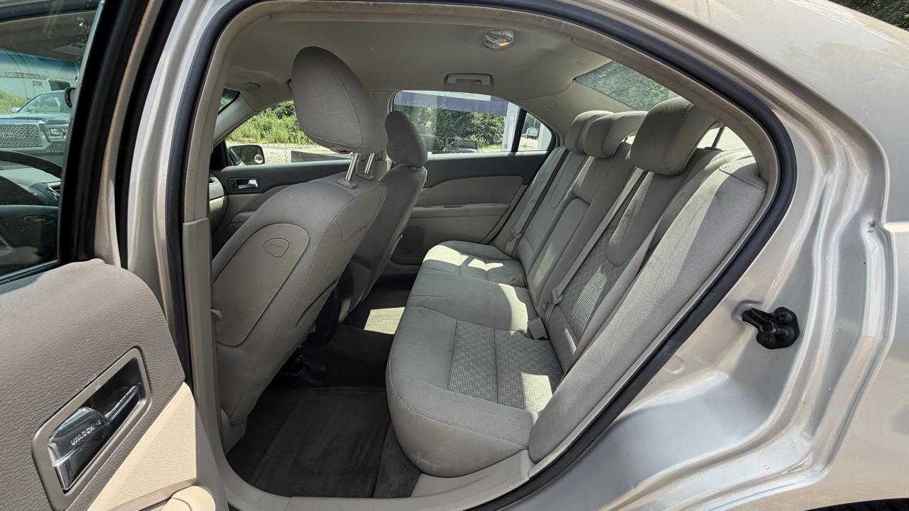 Ford Fusion SE 2010