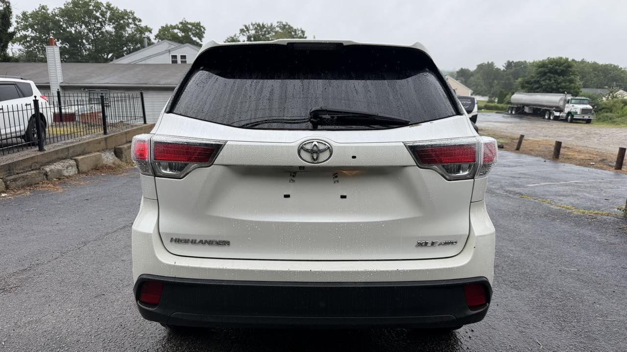 Toyota Highlander XLE AWD V6 2016