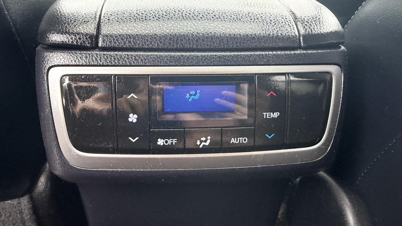 Toyota Highlander XLE AWD V6 2016