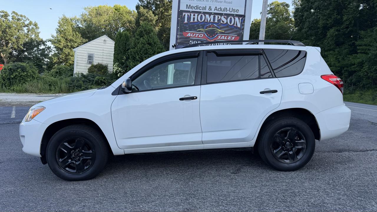 Toyota RAV4 Base I4 4WD 2010