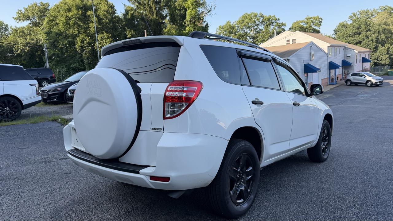 Toyota RAV4 Base I4 4WD 2010