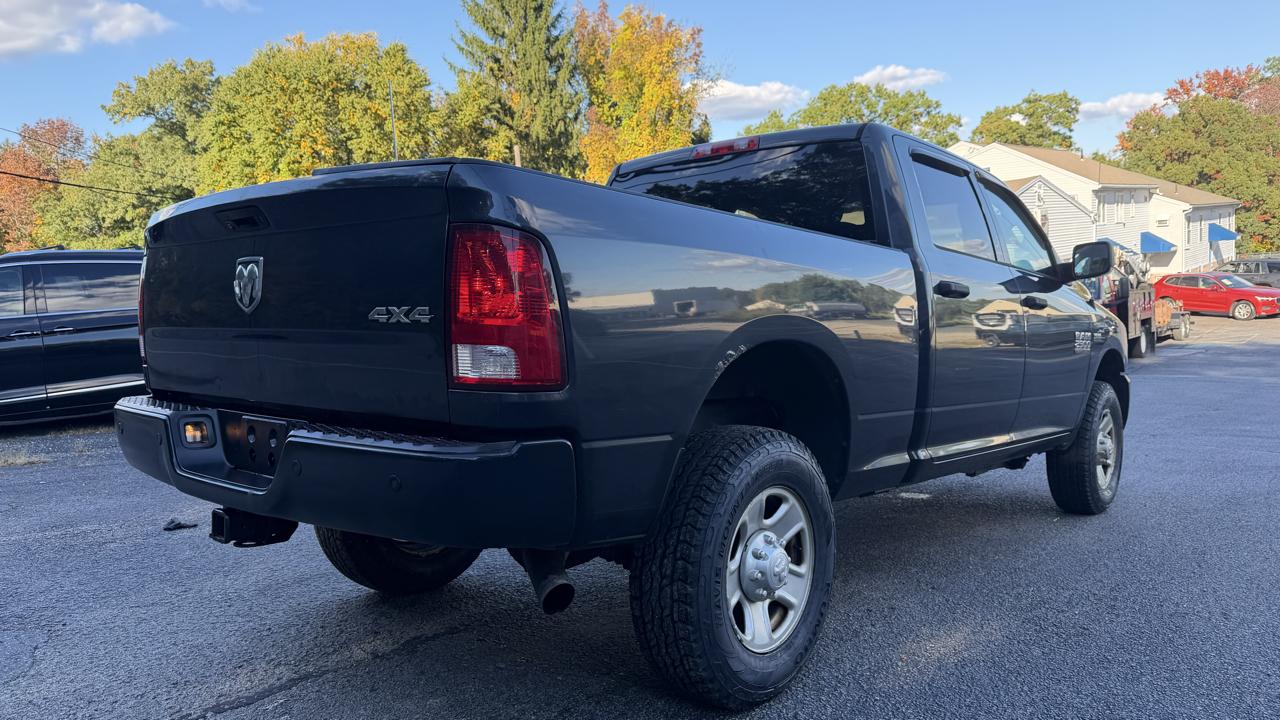 RAM 2500 Tradesman Crew Cab SWB 4WD 2016