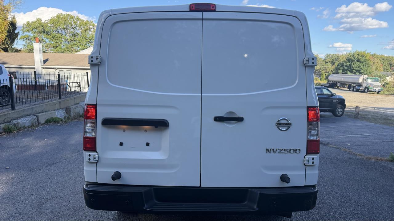 Nissan NV Cargo 2500 HD S V6 2020