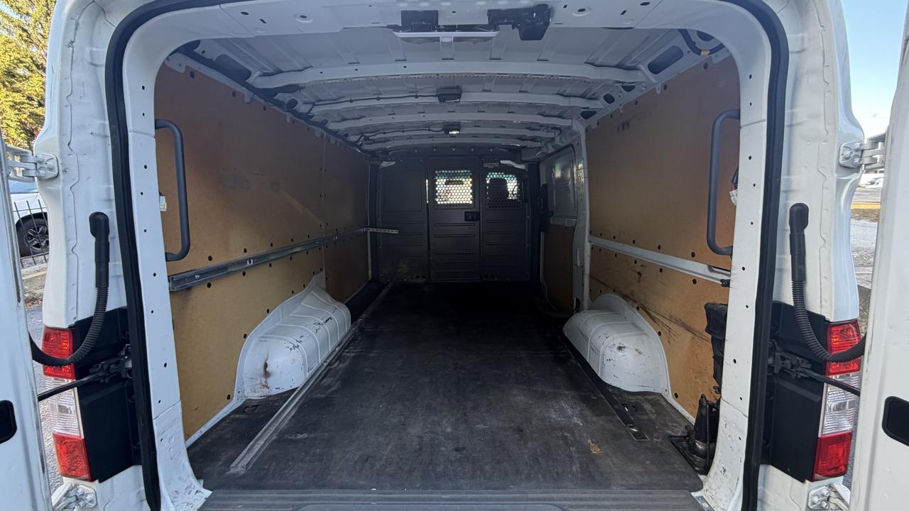 Nissan NV Cargo 2500 HD S V6 2020