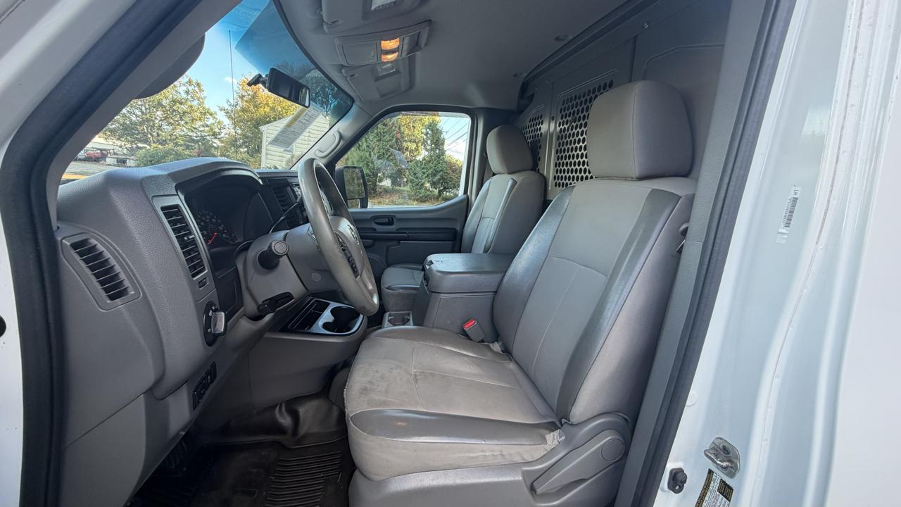 Nissan NV Cargo 2500 HD S V6 2020