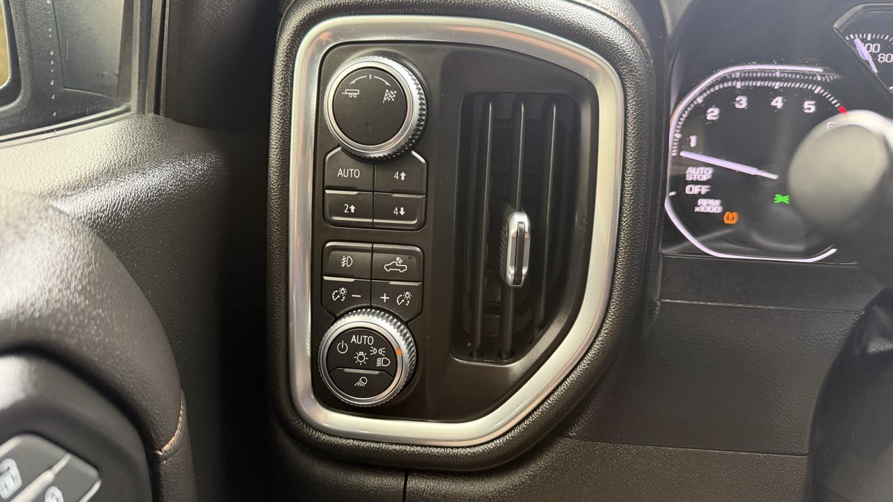 GMC Sierra 1500 AT4 Crew Cab Long Box 4WD 2019